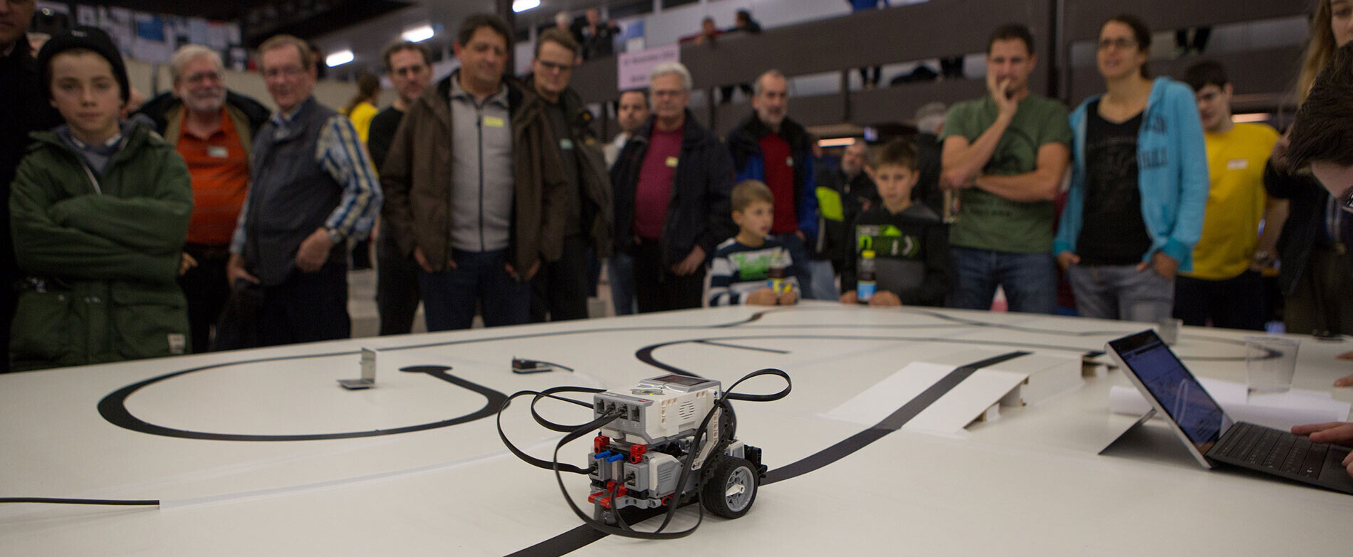 Roboter-Wettkampf Robolympics an der OST