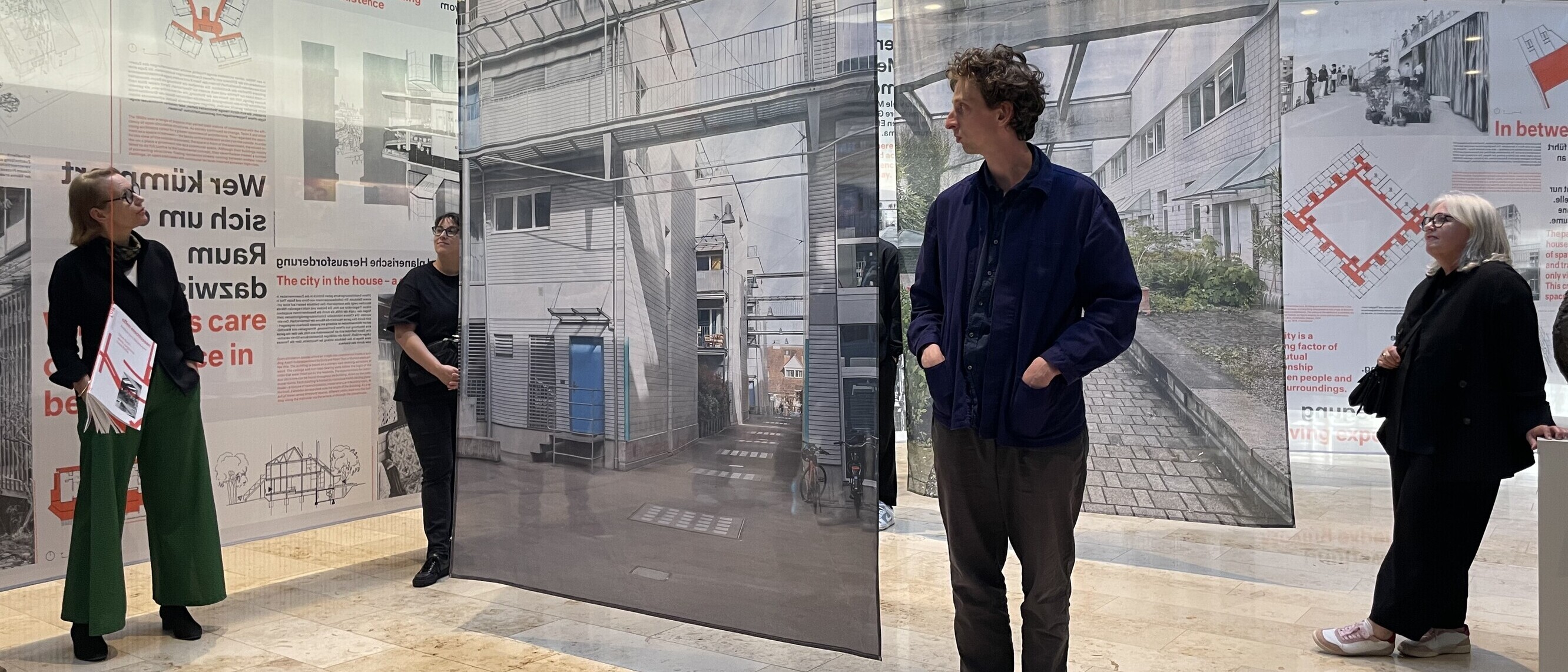 Wanderausstellung der Träger des siebten BSA-Forschungsstipendiums am Campus St.Gallen der OST