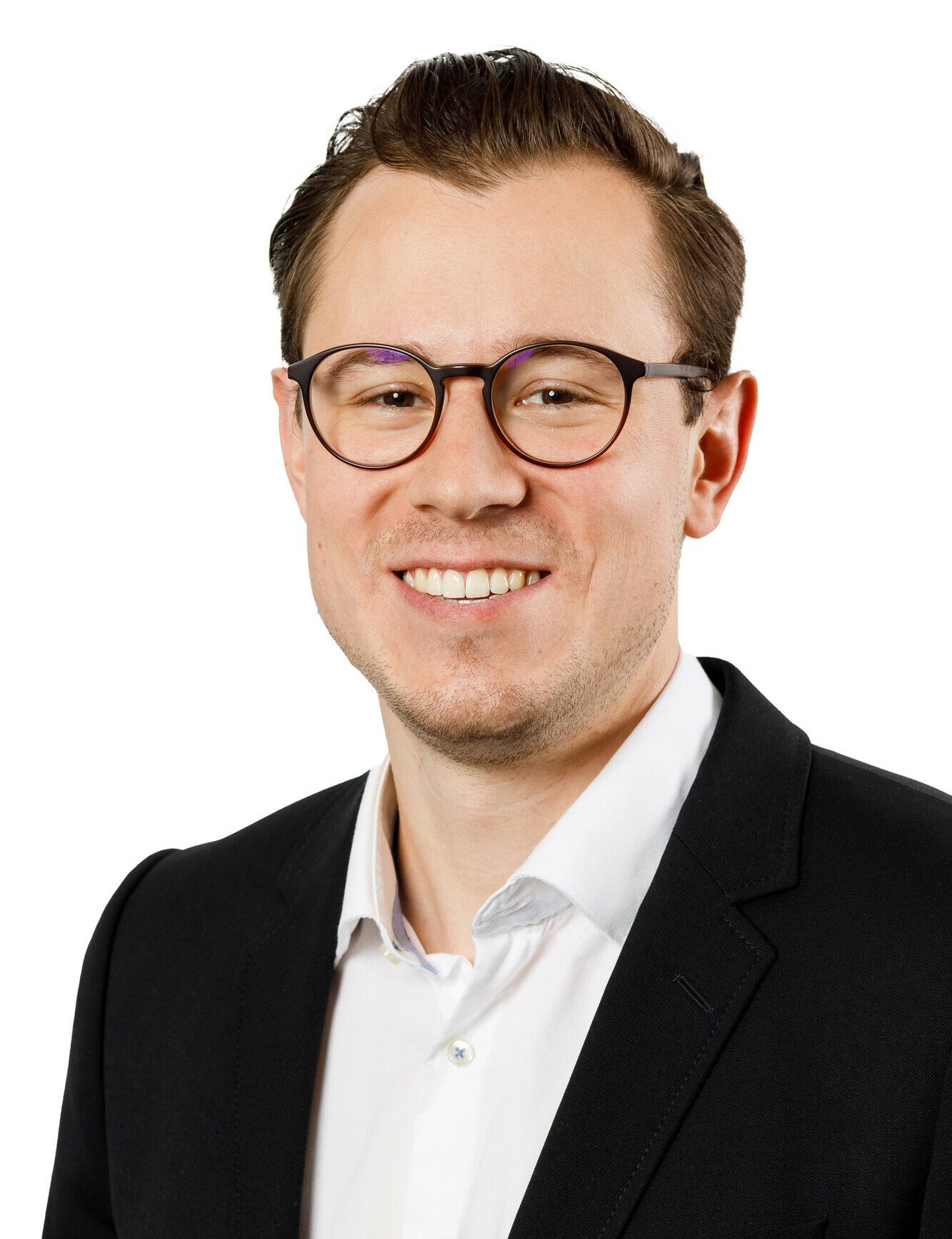Ein lächelnder Absolvent des MSE-Studiengangs Business Engineering