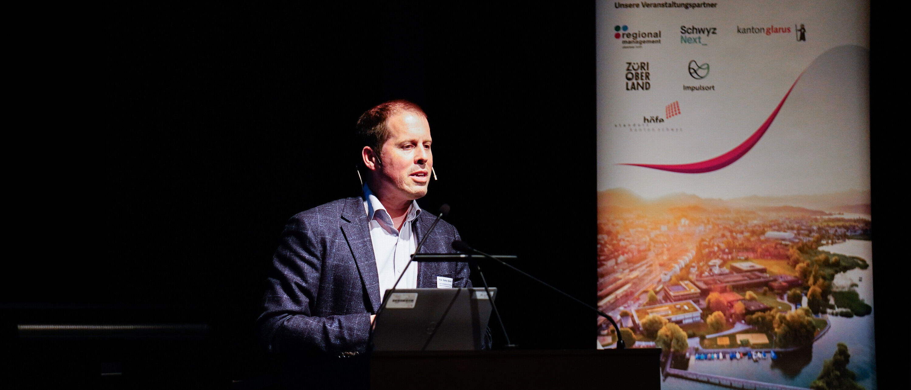 Prof. Ph.D. Stefan Bertsch, Leiter des Instituts für Energiesysteme.