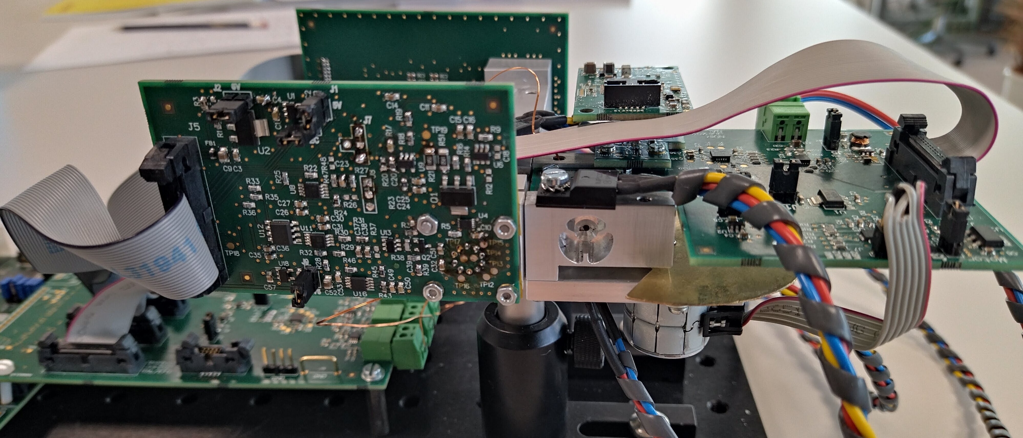 Erstes Funktionsmuster des Multi-Gas-Sensor