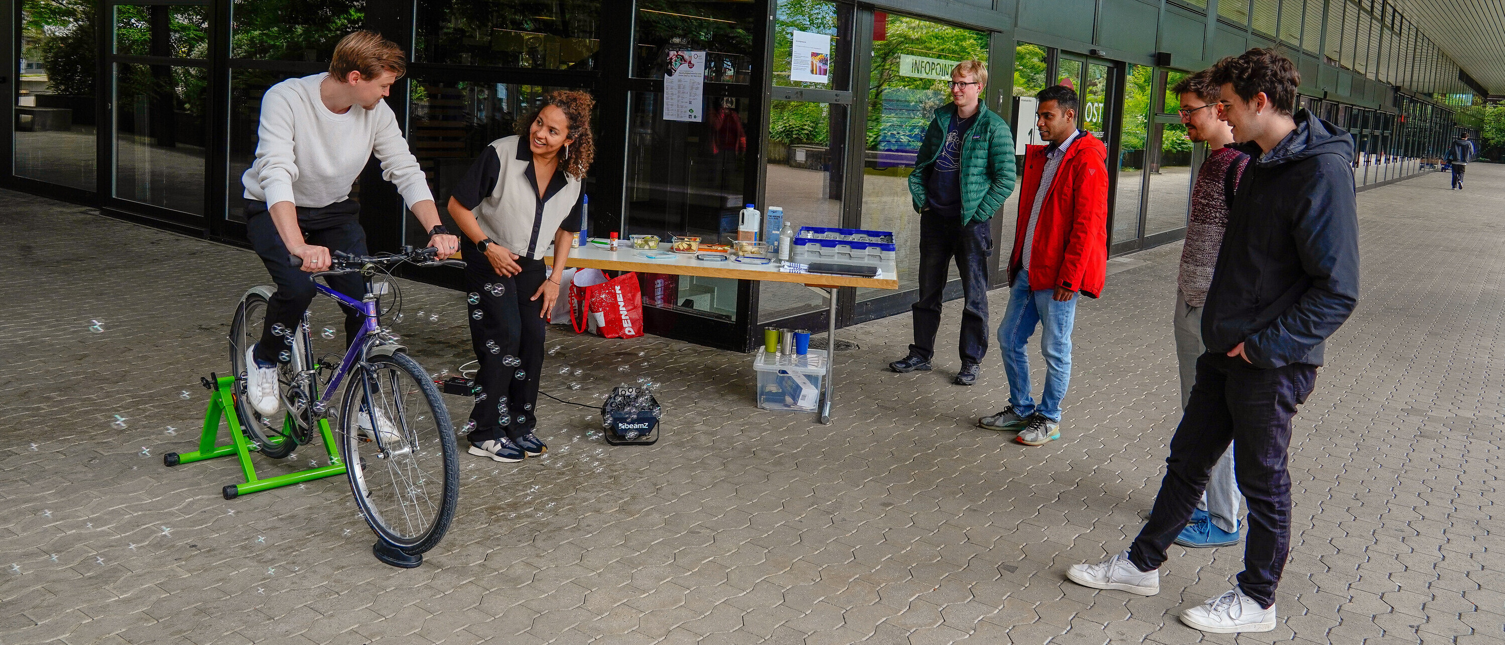 Muckis for Smoothies an der Nachhaltigkeitswoche in Rapperswil-Jona.