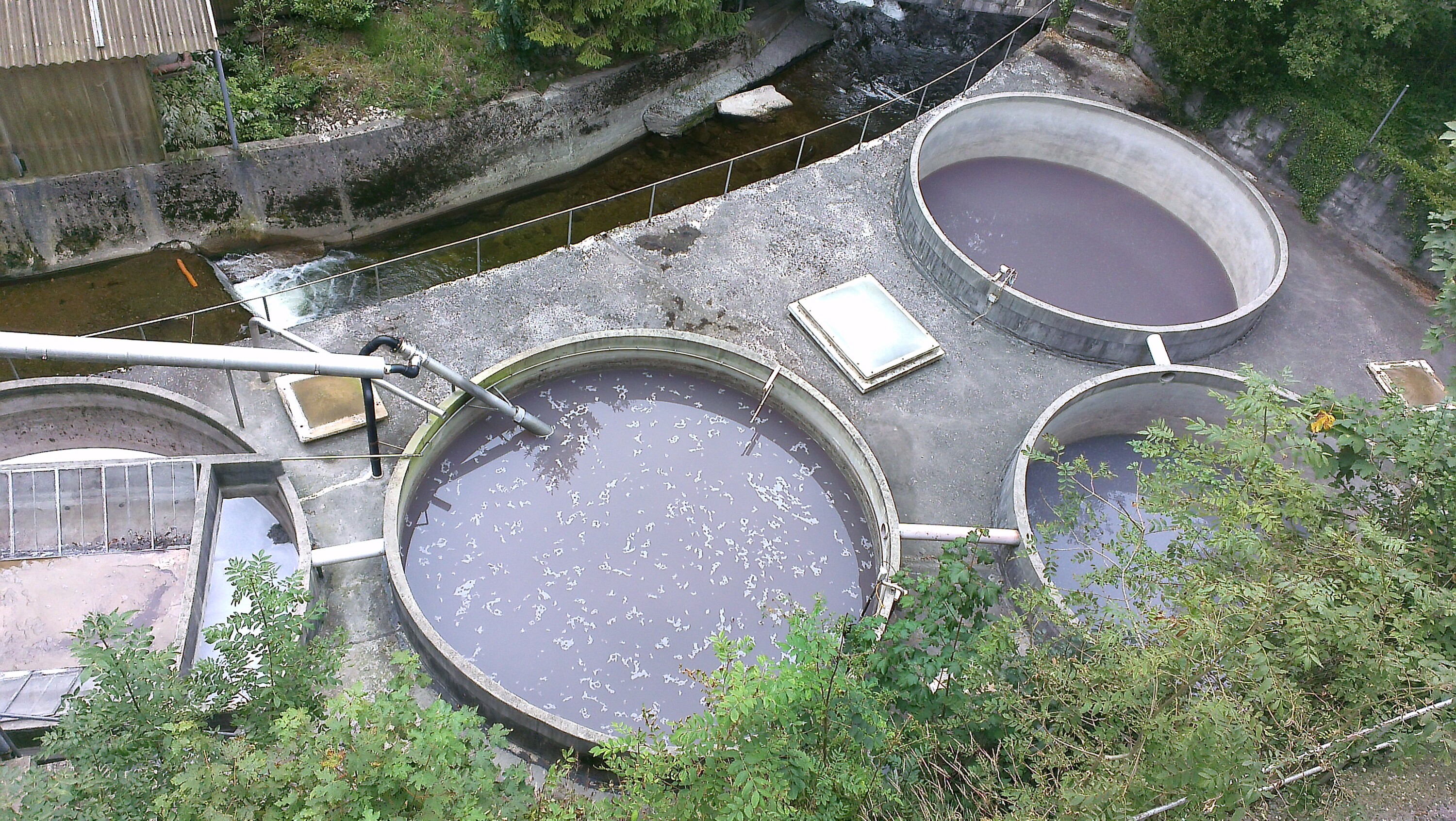 Becken für die chemische Abwasserbehandlung