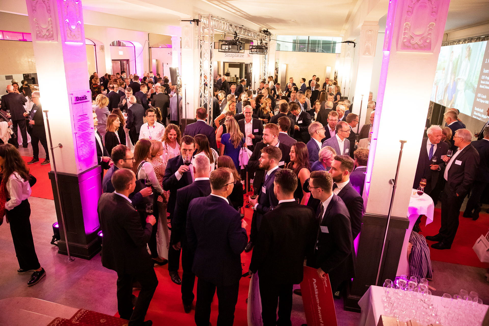 Networking WTT YOUNG LEADER AWARD